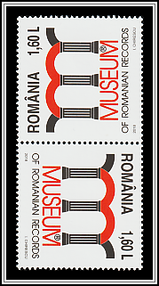 Tête-bêche Pair Type II