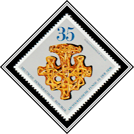 Golden Pendant (c. 950)