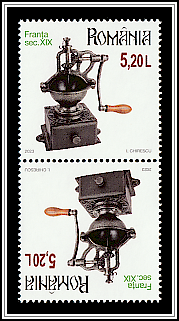 Tête-bêche pair, bottom edges adjacent