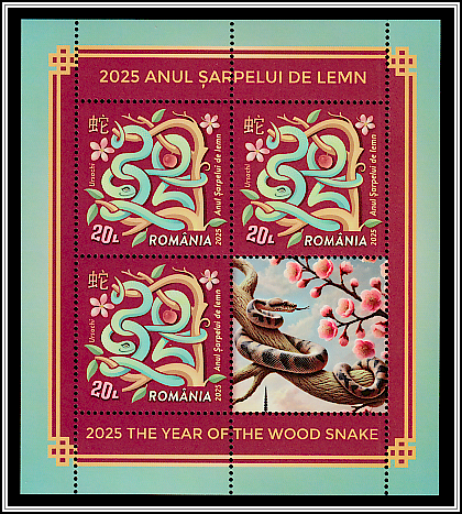 Snake in a Tree Forming the Number 2025