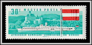 Paddle Steamer Deák Ferencz, Schönbühel Castle; Flag of Austria
