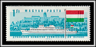 Passenger Ship Hunyadi, Buda Castle; Flag of Hungary