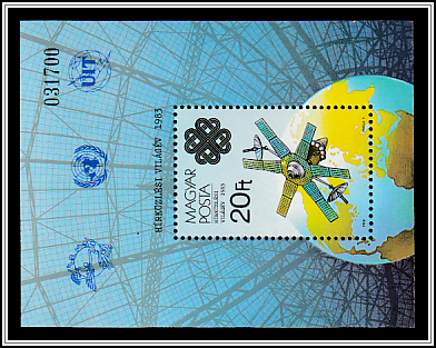 Molniya Communications Satellite, Globe